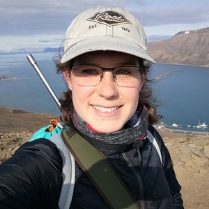 Meet your Posher, Dana